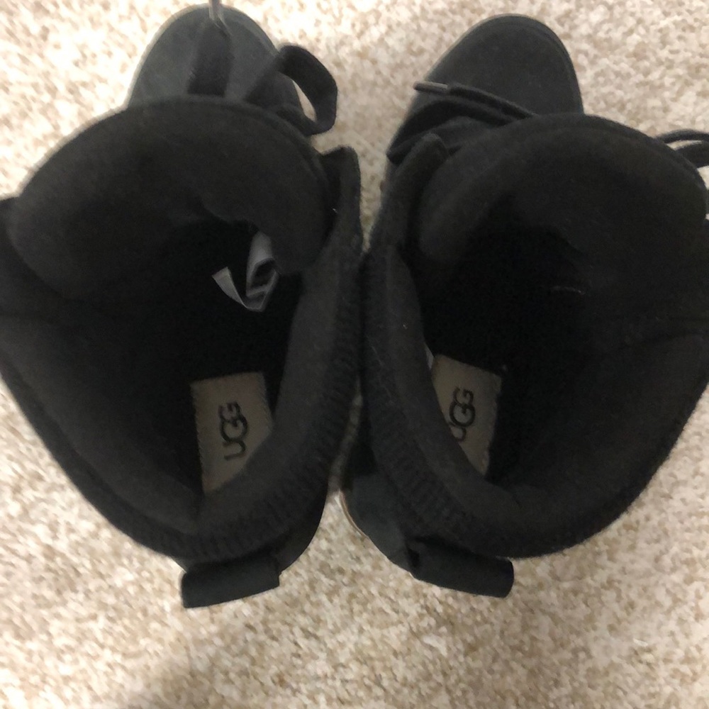 UGG VALORY BOOT - Picture 6 of 9